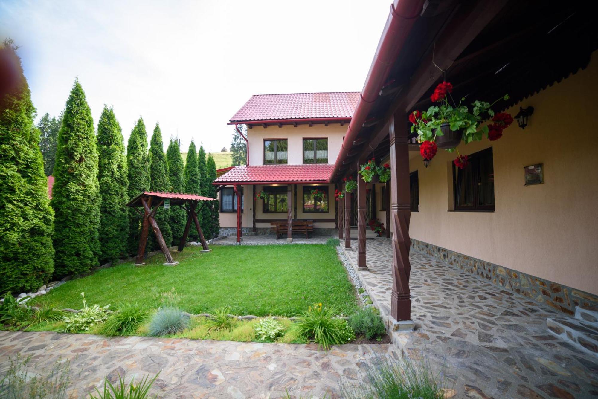 Casa Alina Villa Arieseni Bagian luar foto